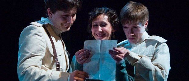 Афиша на уик-энд: праздник хиппи, «Театр изнутри» и всешкольная вечеринка