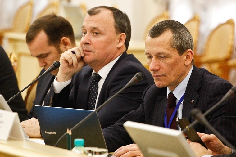 Участники инвестфорума оценили тюменский и уральский подходы к муниципалитетам