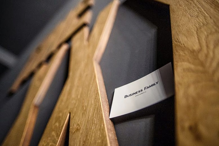 Нетворкинг по-тюменски: деловое общение за барной стойкой