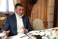 Тюменский депутат вспомнил, как в детстве съел почти кило пельменей за раз