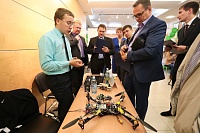 От щетки до беспилотника: в технопарке открылась выставка робототехники