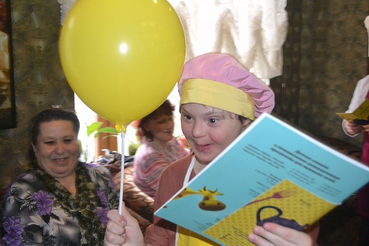 Выход из тени дети с синдромом Дауна начали на кулинарном мастер-классе