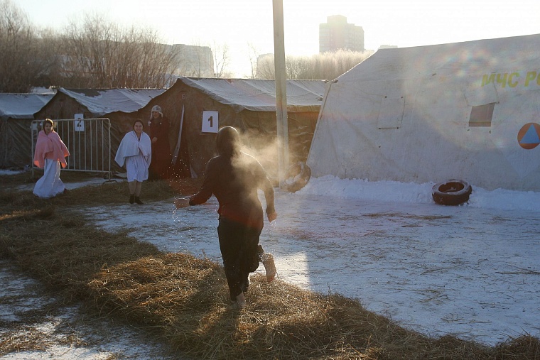 Аншлаг на тюменских купелях ждут в полночь