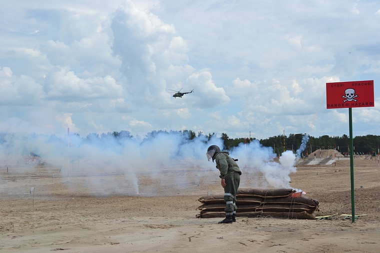 АрМИ-2017: инженерный биатлон