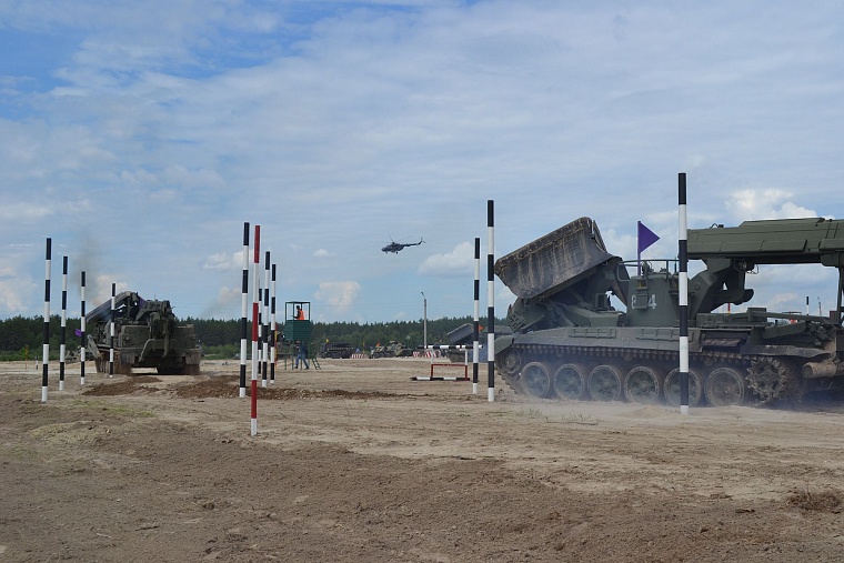 АрМИ-2017: инженерный биатлон