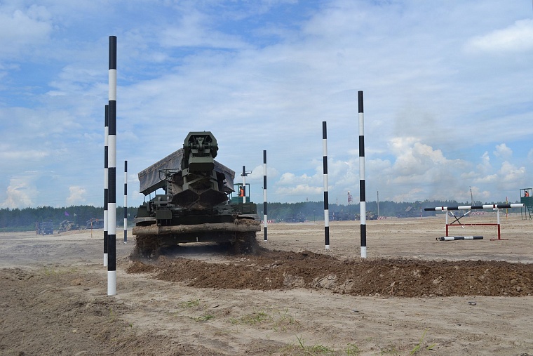 АрМИ-2017: инженерный биатлон