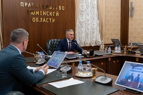 Александр Моор поручил выделить материальную помощь матерям участников СВО