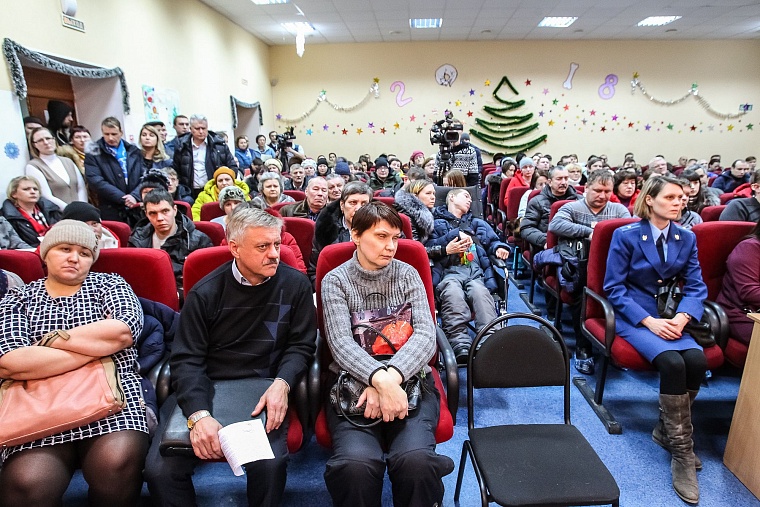 Мэрия Тюмени объяснила погорельцам с Олимпийской, как жить дальше