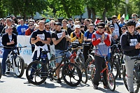 Губернатор Владимир Якушев возглавил колонну первого велопарада