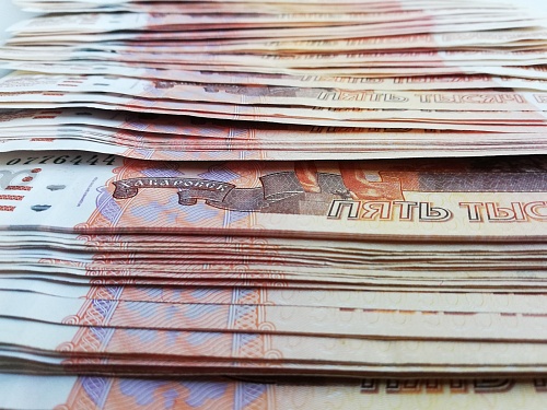 Тюменка за месяц перевела мошенникам 15 миллионов рублей