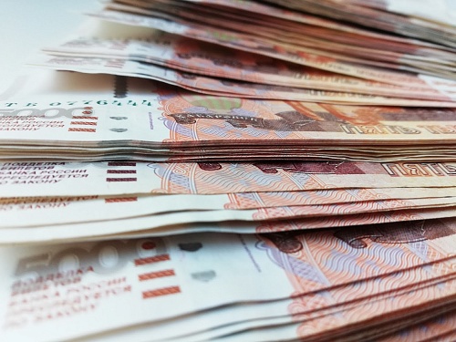 Житель Тюменской области в течение трех месяцев перевел мошенникам 3 миллиона рублей