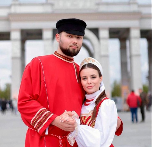 Пара из Ишима поженилась на Всероссийском свадебном фестивале
