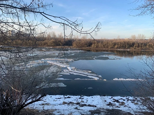 Народные приметы на 15 апреля: лед на реке тонет - к сложному году