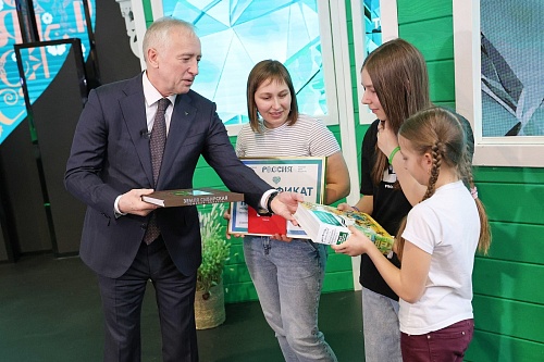 Выставку "Россия" в Москве на ВДНХ посетили 11 миллионов человек